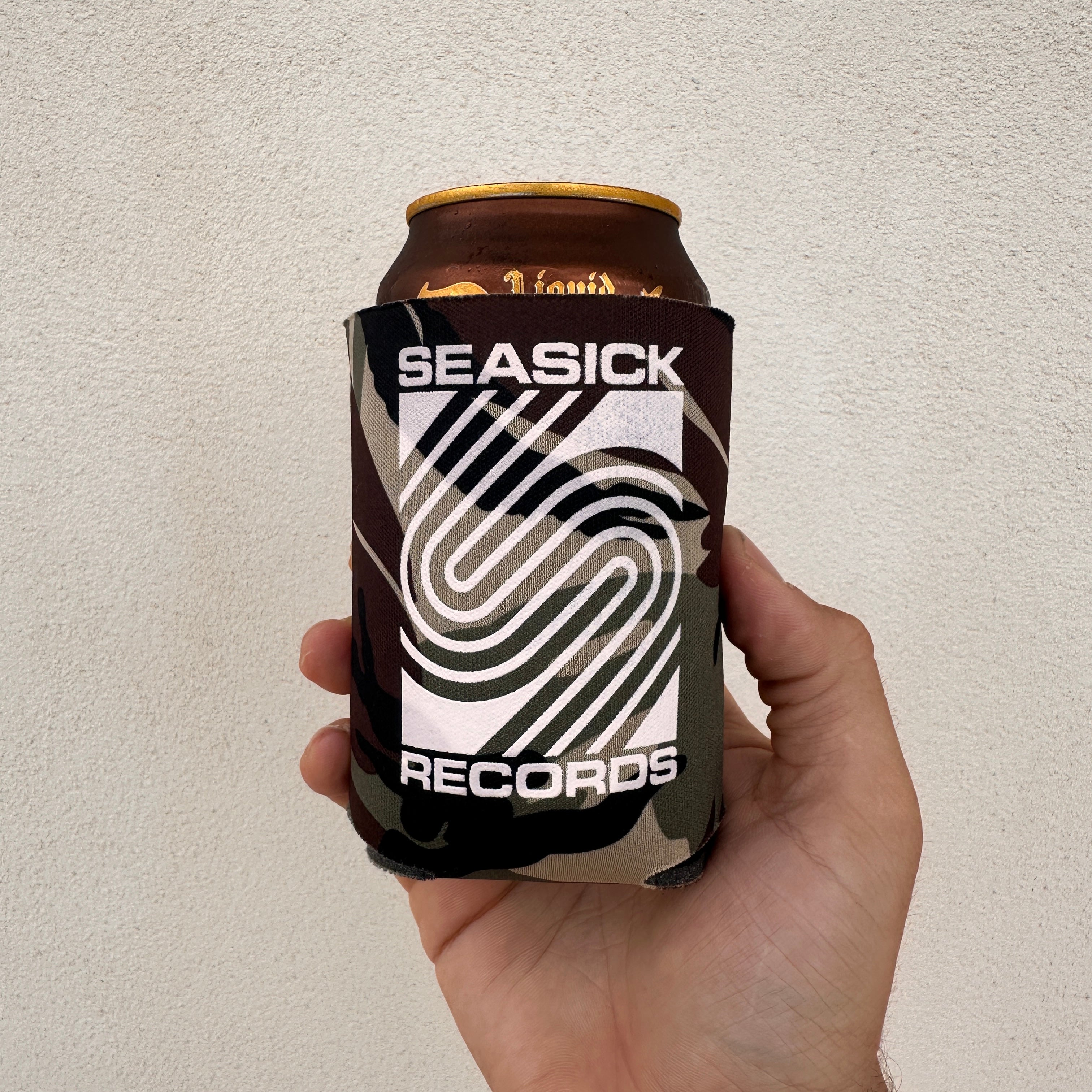 Supergraphic Koozie