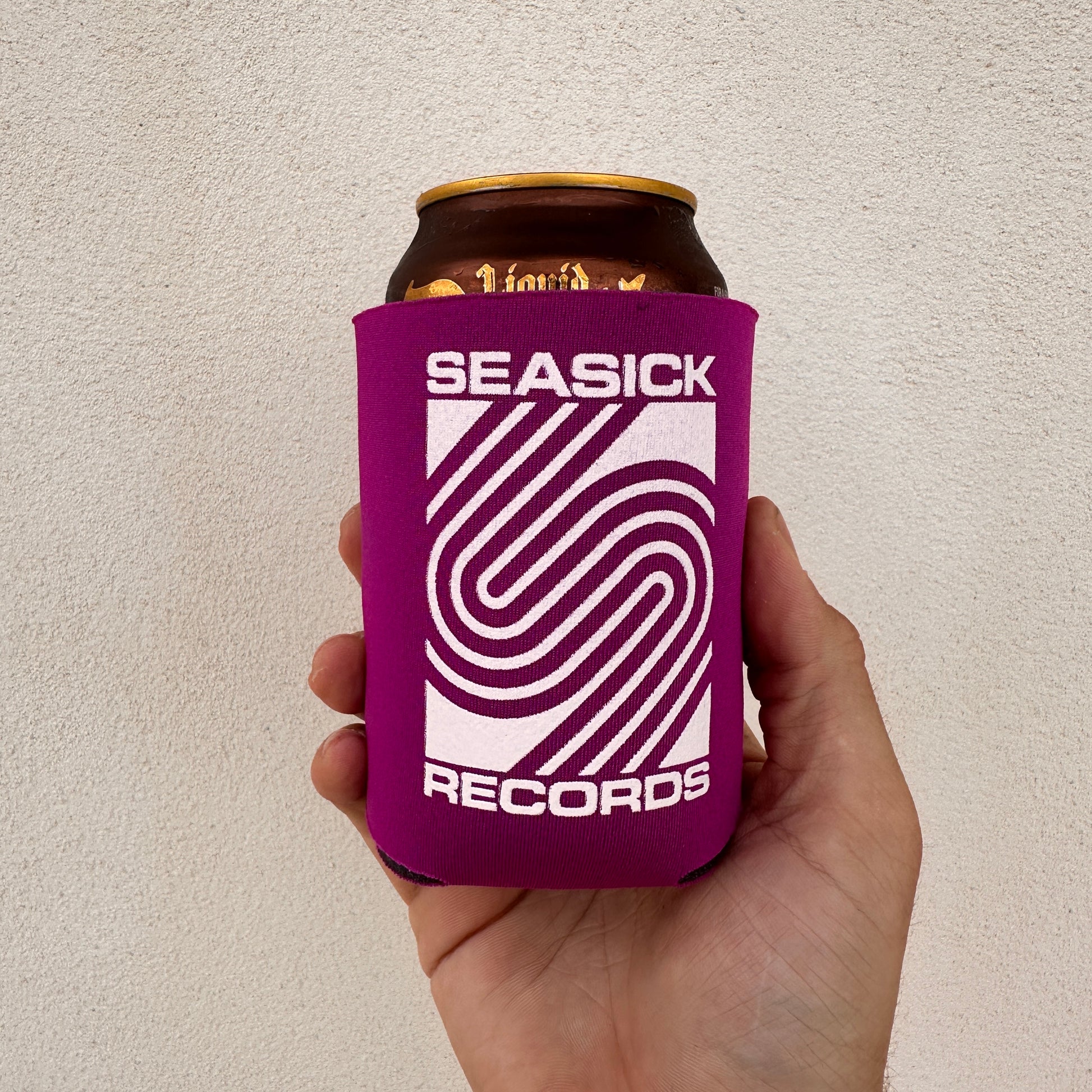 Supergraphic Koozie